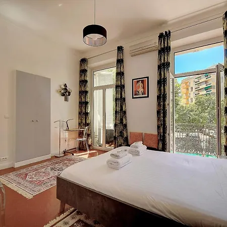 Upstays Balcony 96m2 Near Palais